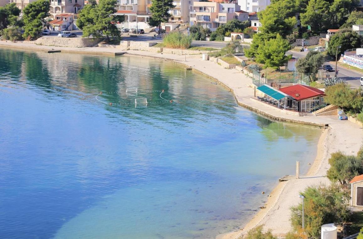 House Camellia With Fenced Pool And Playground Βίλα Blizna Donja Εξωτερικό φωτογραφία
